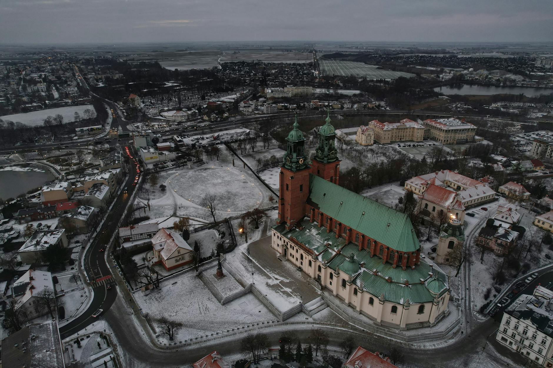 Ostatnie przymrozki w Piotrkowie Trybunalskim – czas sadzić rośliny w ogrodzie i na działce.